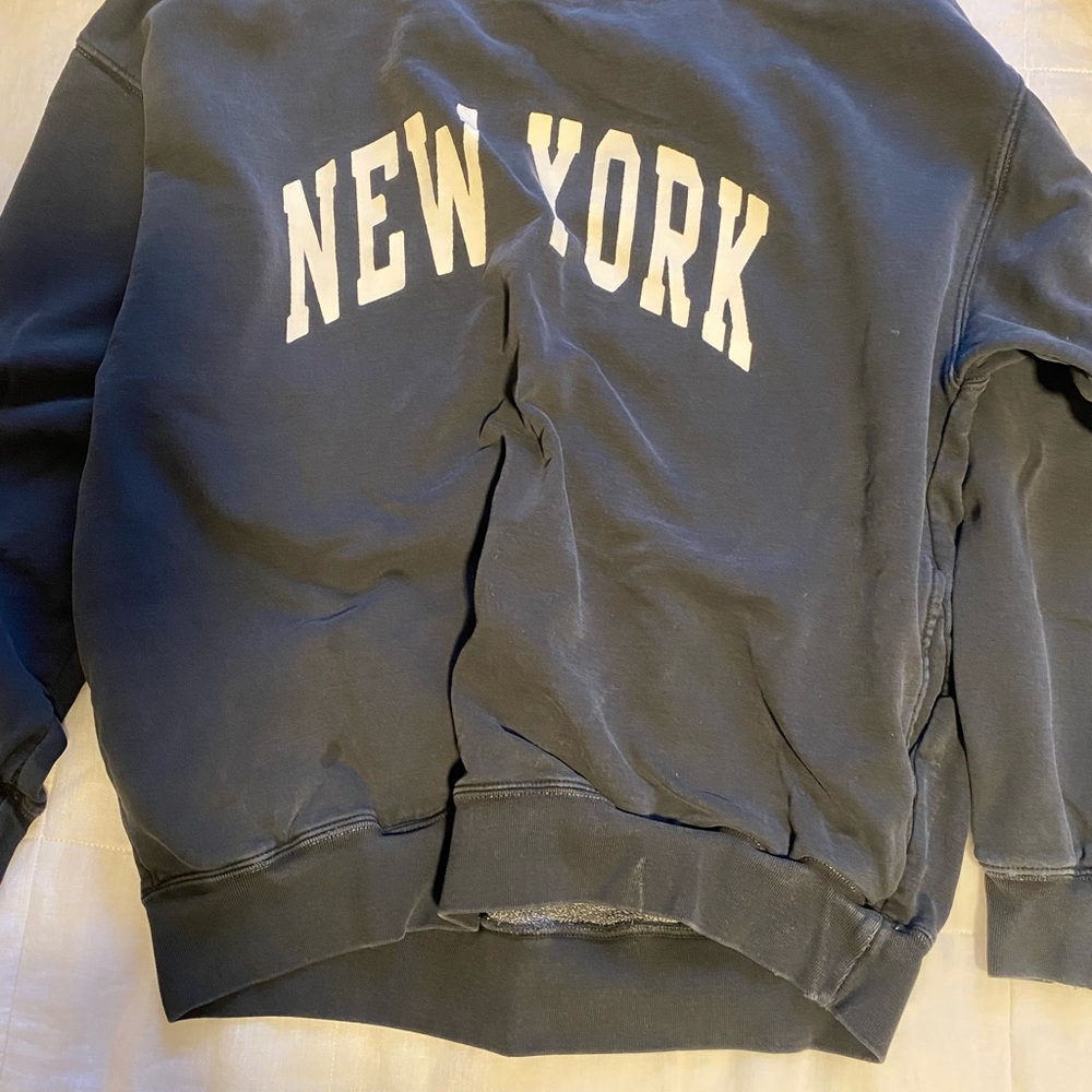 New York Graphic Men's Sweater - Navy